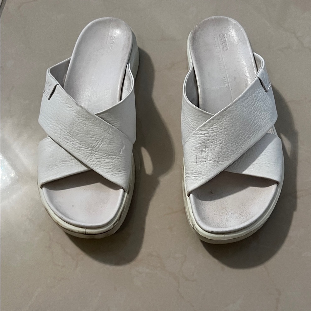 Ecco Women's Cream Clogs